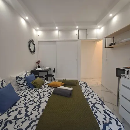 Albufeira Studio Apartment *